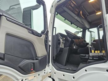 MAN TGS 35.470 8x4 / HMF 2243 Z KRAAN + HAAKARM